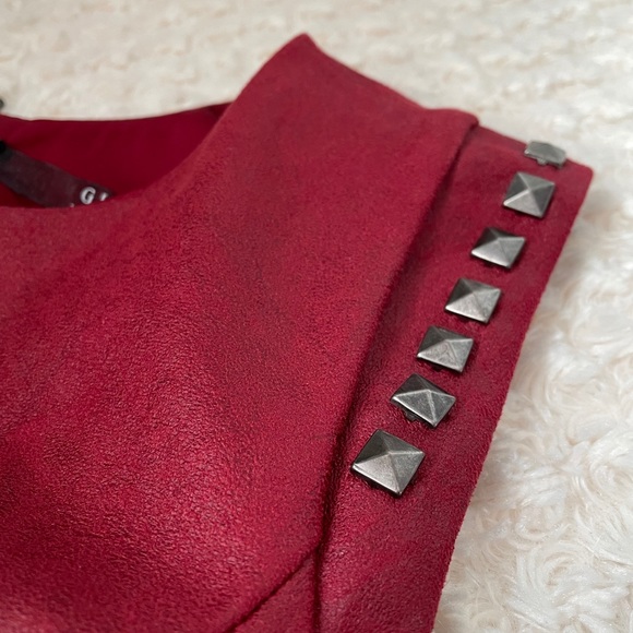 Guess peplum top. - Picture 5 of 6